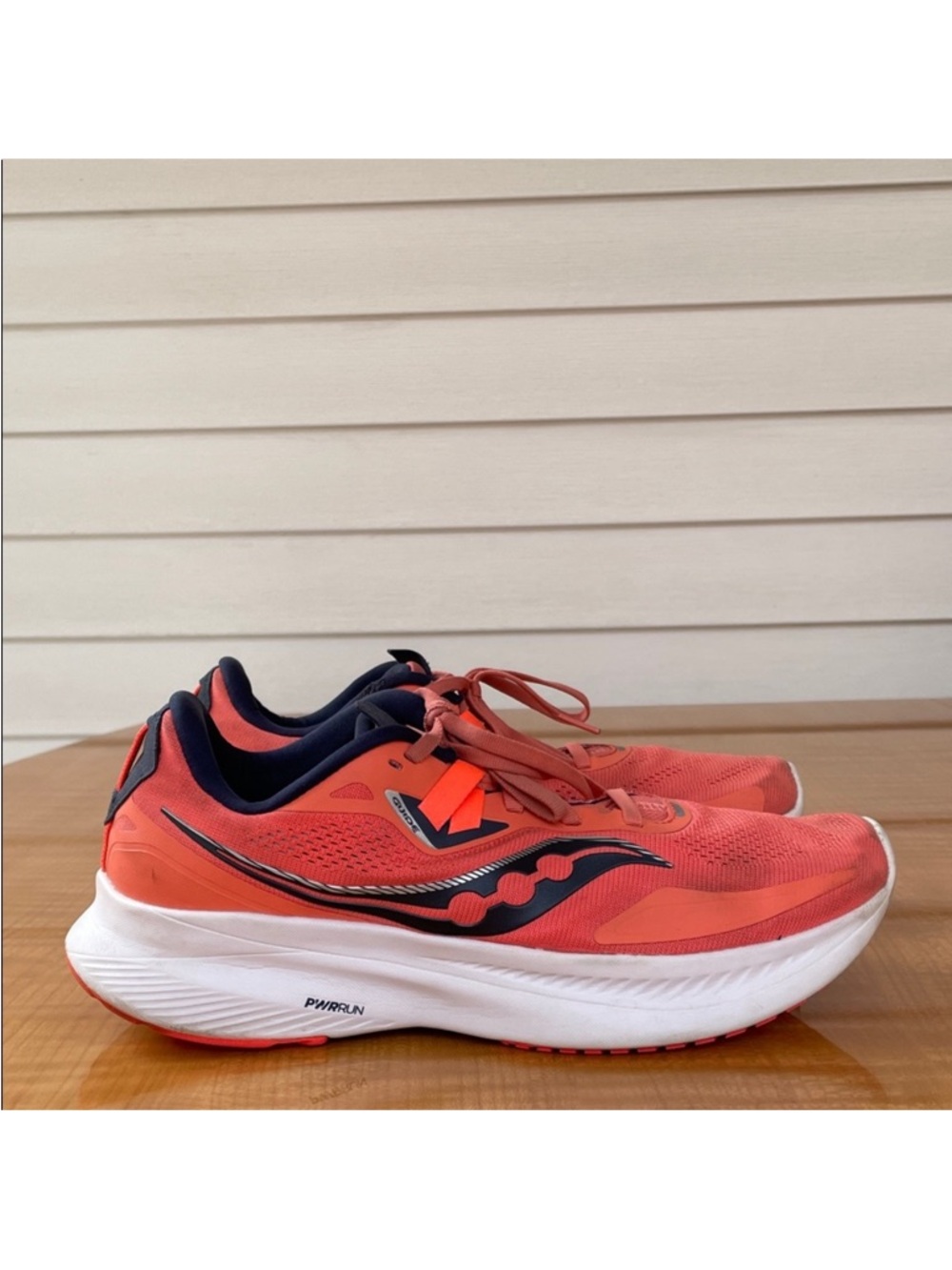 Saucony Women's Guide 15 Coral and Navy Running Sneakers Size 9.5